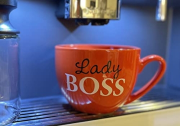 Faszination Wohnen Tasse groß Porzellan 600 ml Jumbotasse bunt XXL Jumbobecher Rot Kaffeebecher Kaffeetasse Suppentasse Lady Boss im Geschenkkarton - 5