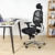 WAFTING Bürostuhl Ergonomischer Schreibtischstuhl mit 3D Kopfstütze, Höhenverstellbarer Netzrückenlehne, Armlehnen, Breites Sitzkissen, 150kg Belastbarkeit, für Büro/Heimbüro, Schwarz - 7